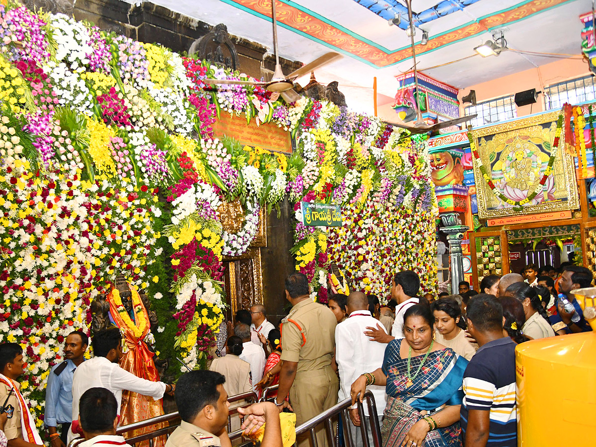 Second of Vijayawada Dasara Navaratri Alankaram, Gayatri Devi Alankaram Photos10