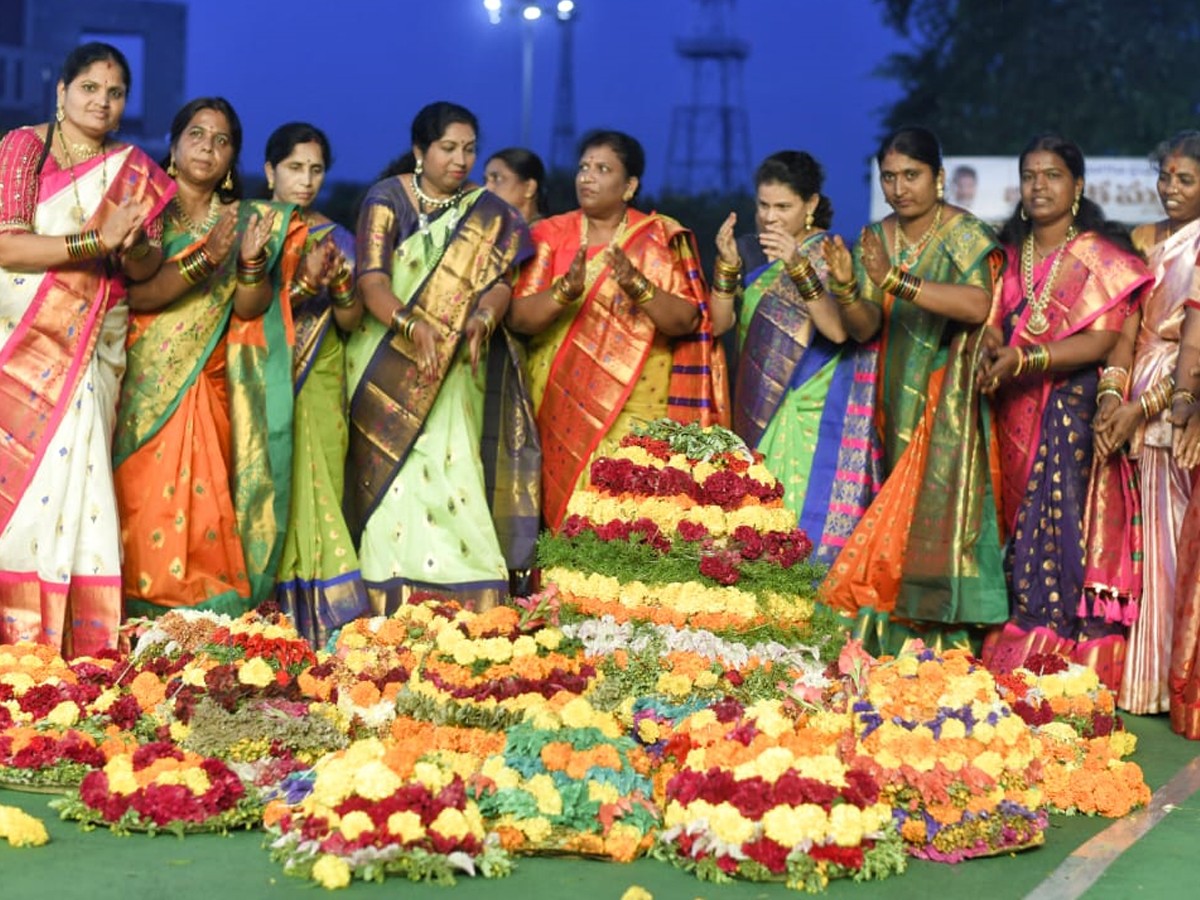 Perini Dance And Bathukamma Celebrations At Ravindra Bharathi11