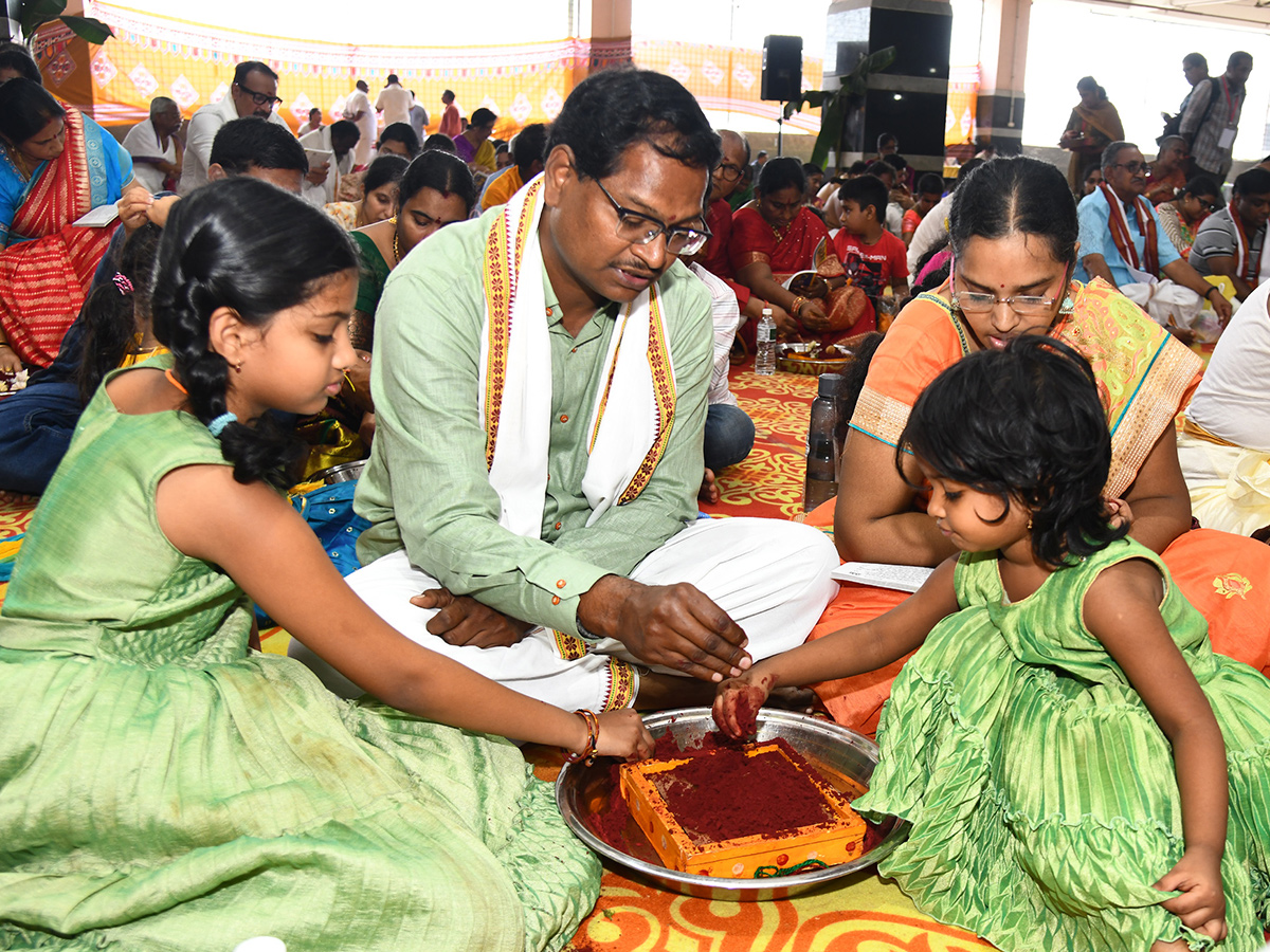 dussehra festival 2024 celebrations at vijayawada14