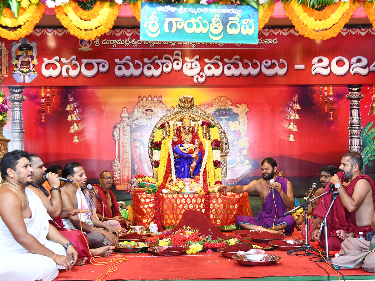 dussehra festival 2024 celebrations at vijayawada16