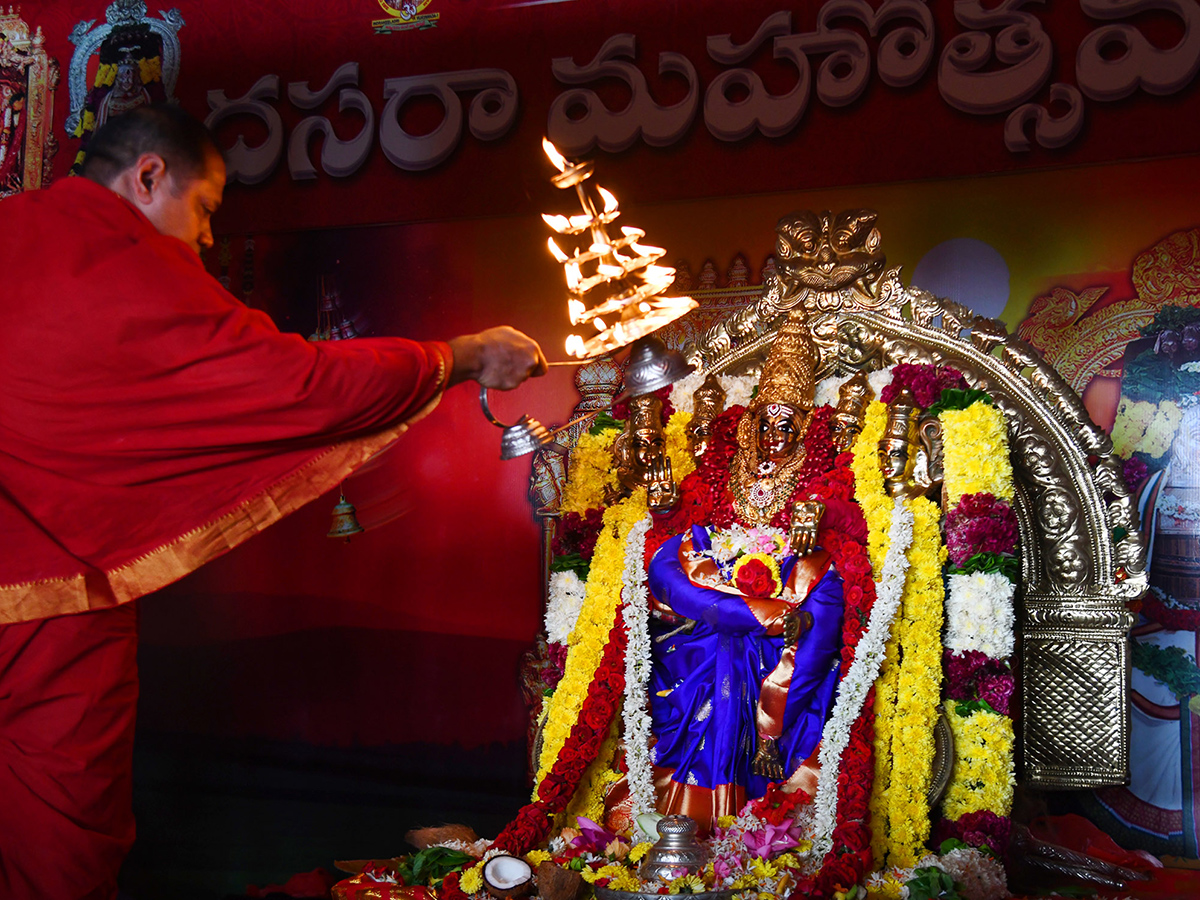 dussehra festival 2024 celebrations at vijayawada2