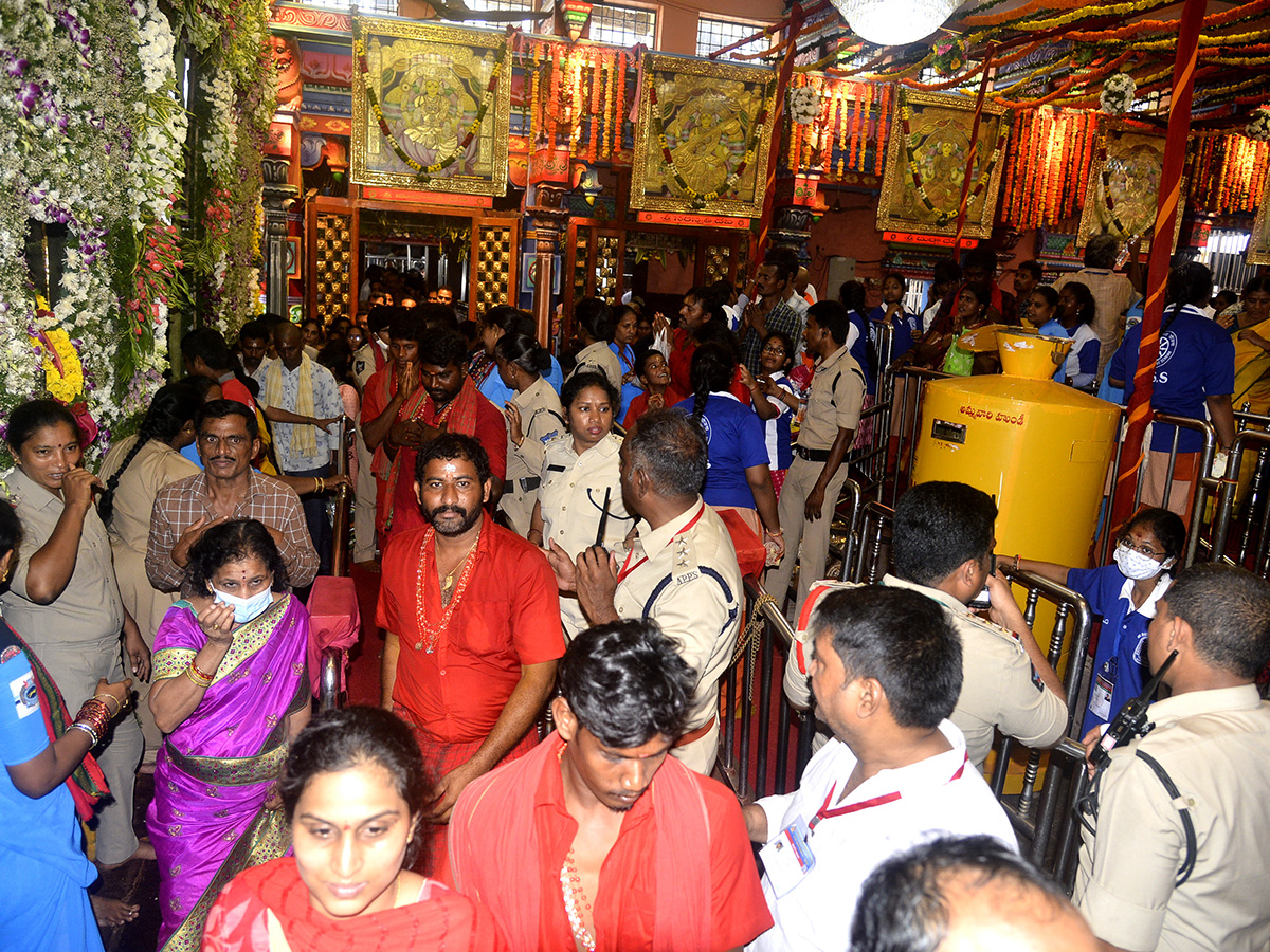 dussehra 2024 celebration at vijayawada photos3