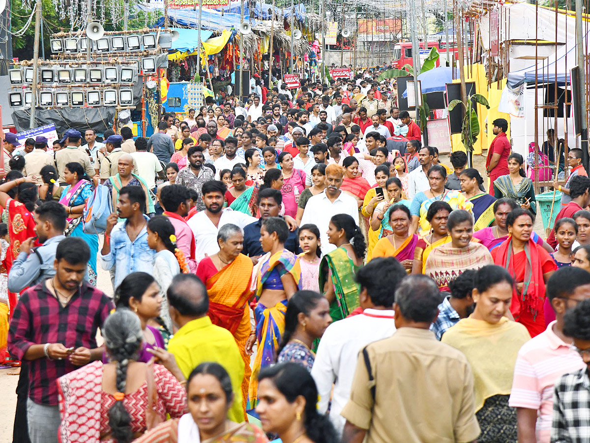 Dussehra Sarannavaratri Utsavalu 6th Day at Indrakeeladri  Photos2