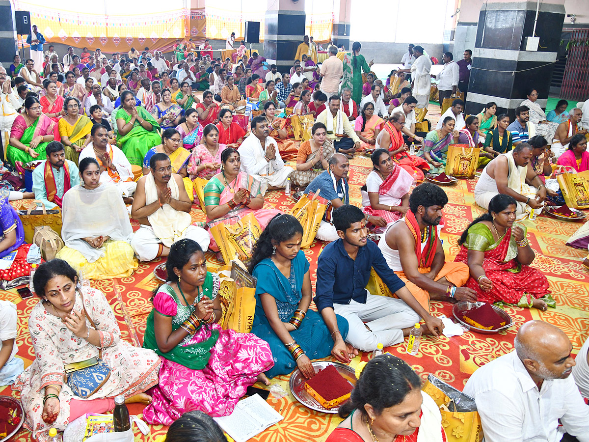 Dussehra Sarannavaratri Utsavalu 6th Day at Indrakeeladri  Photos15