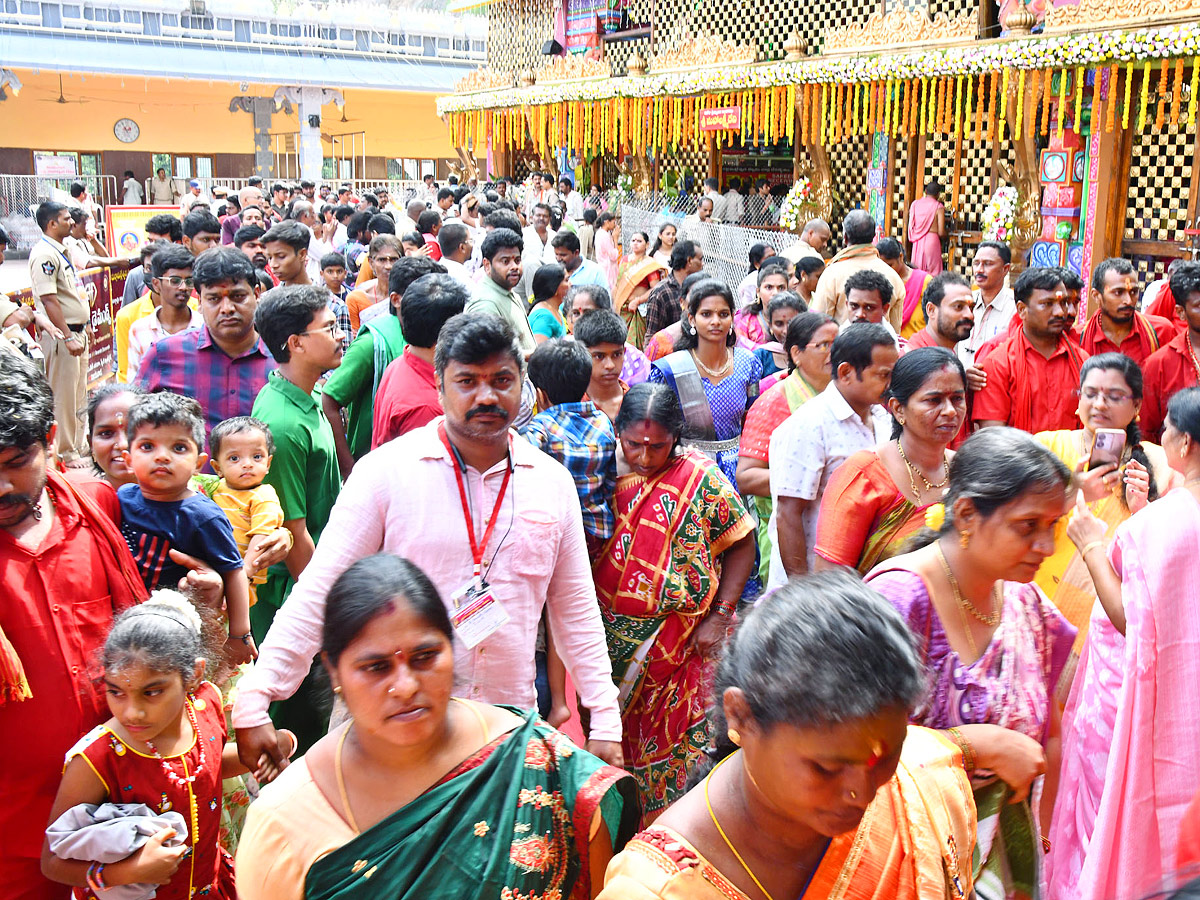 Dussehra Sarannavaratri Utsavalu 6th Day at Indrakeeladri  Photos3