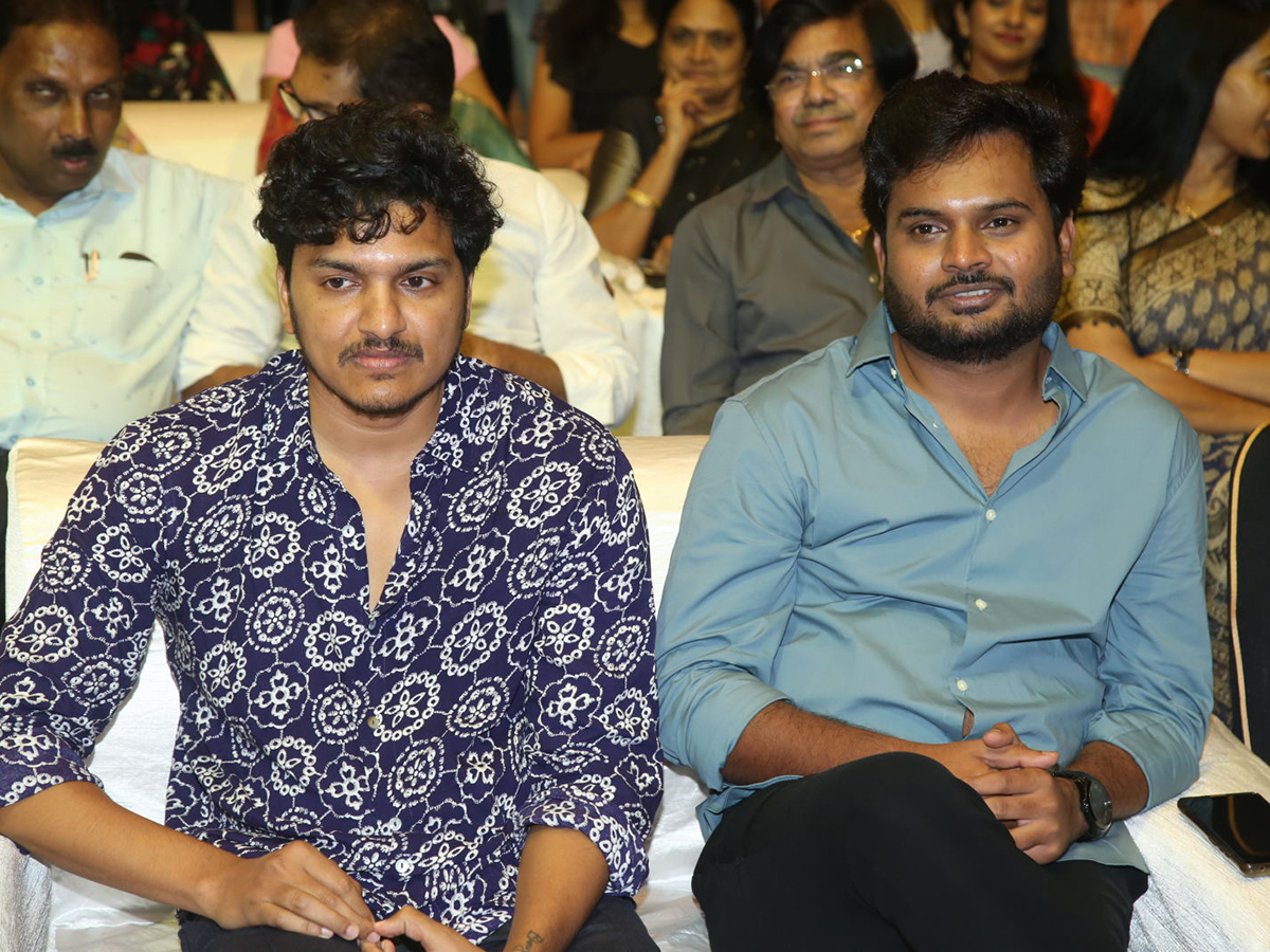 Gopichand Viswam Moive Pre Release Event Photos28