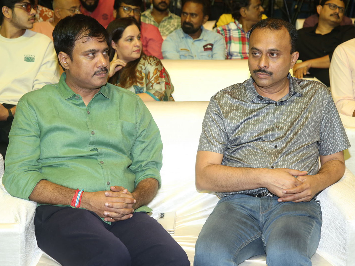 Gopichand Viswam Moive Pre Release Event Photos6