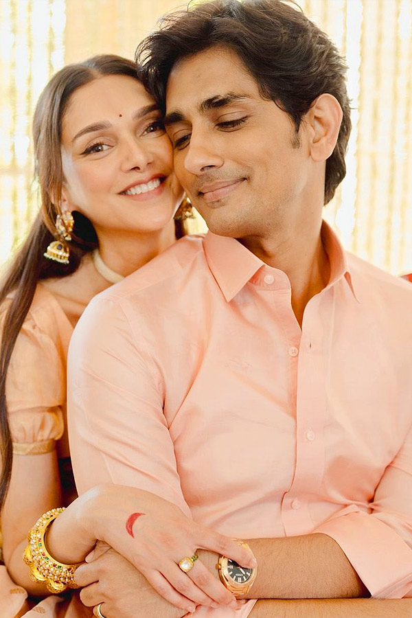 Aditi Rao-Siddharth Shares New Wedding Photos In Social Media8