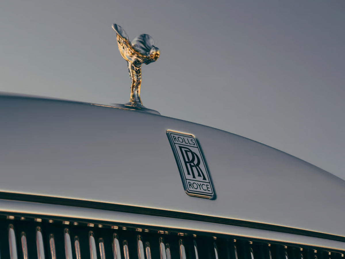 Rolls Royce Phantom Goldfinger Car As A Sign To James Bond Movie20