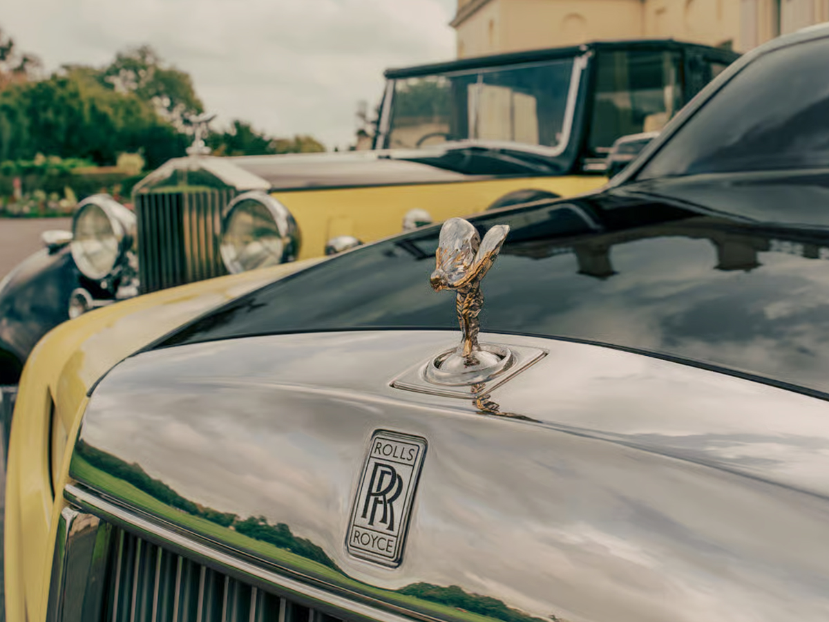 Rolls Royce Phantom Goldfinger Car As A Sign To James Bond Movie24