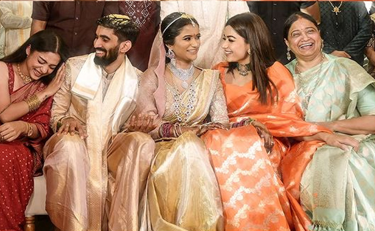 Ram Gopal Varmas Niece Shravya Varma and Badminton player Srikanth Wedding Photos Goes Viral on Social Media12