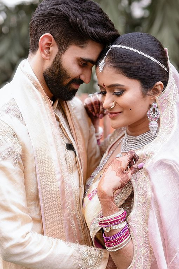 Ram Gopal Varmas Niece Shravya Varma and Badminton player Srikanth Wedding Photos Goes Viral on Social Media15