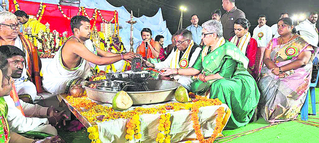 కన్నుల పండువగా కార్తిక దీపోత్సవం1