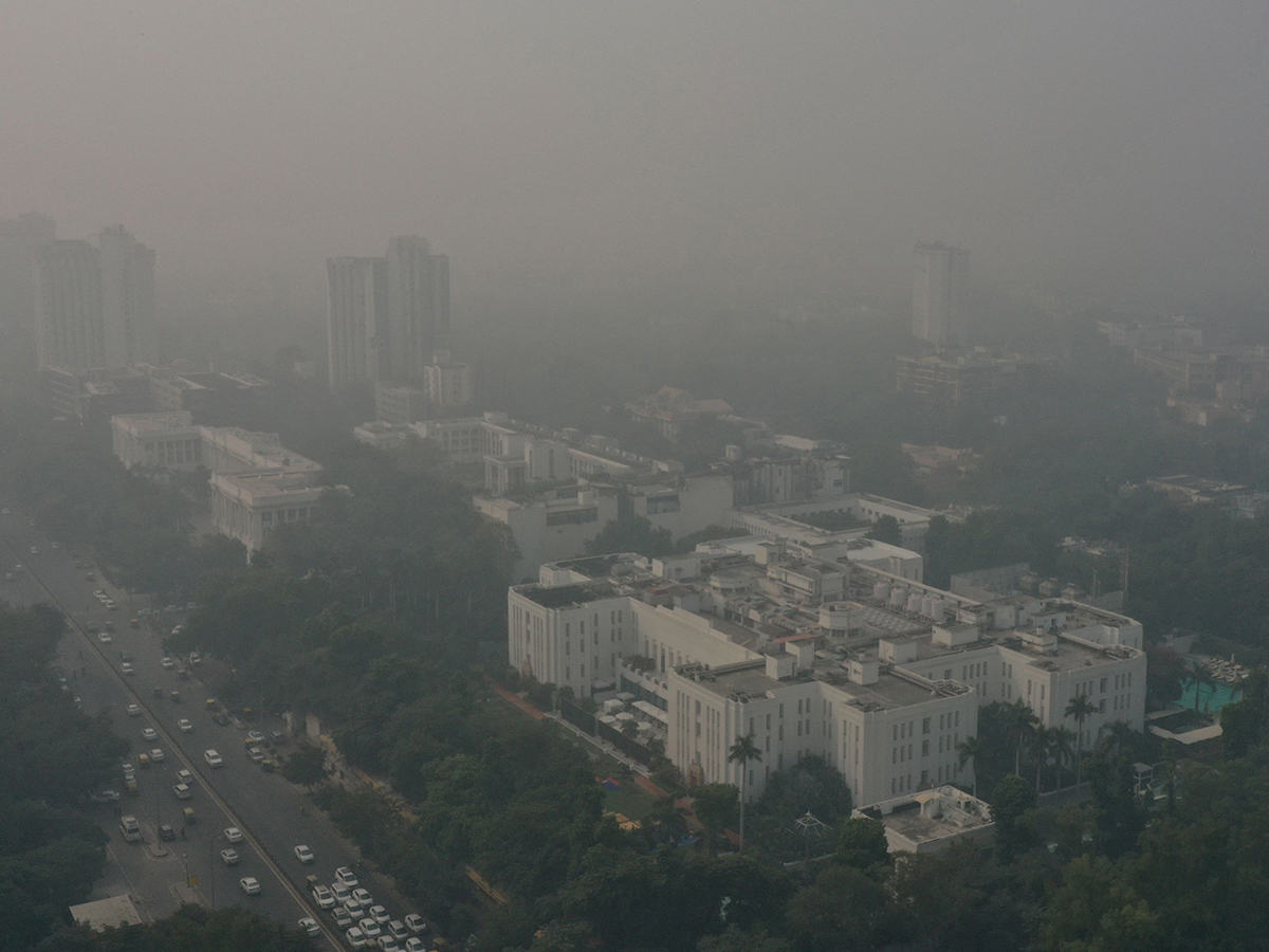 Air pollution amid heavy smoggy in New Delhi2