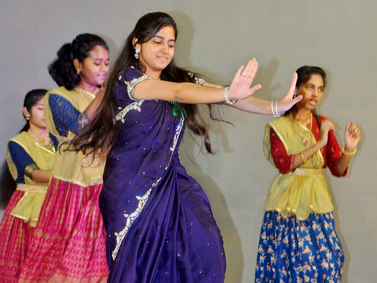 Anantapur Medical Student Freshers Day Program Photos12