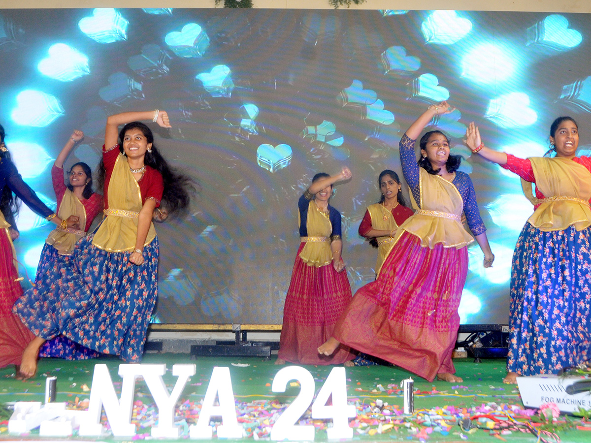 Anantapur Medical Student Freshers Day Program Photos14