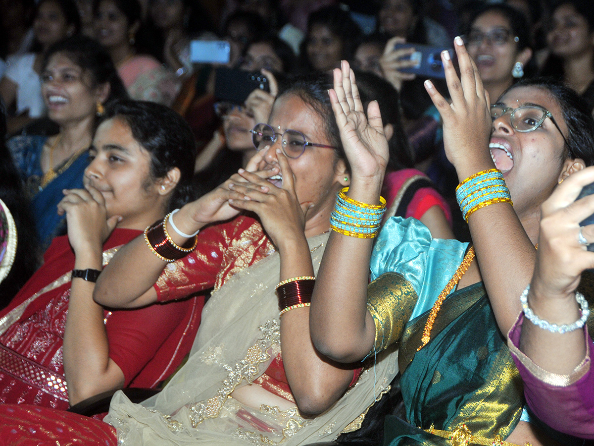 Anantapur Medical Student Freshers Day Program Photos4