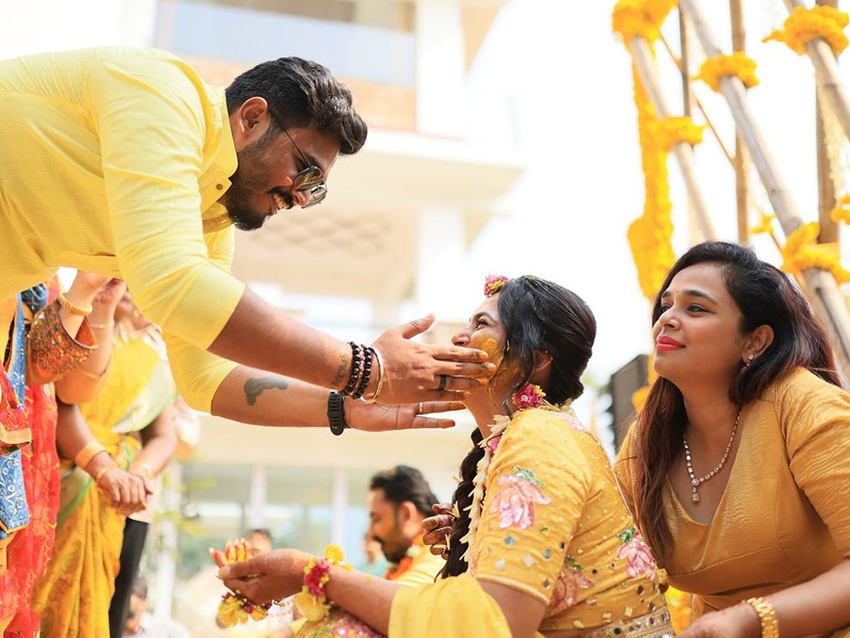 Kollywood Actress Ramya Pandian Haldi Celebration Photos9