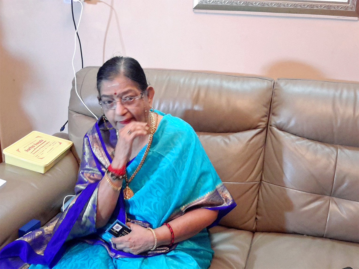 Singer P Susheela Birthday Special Facts Telugu7