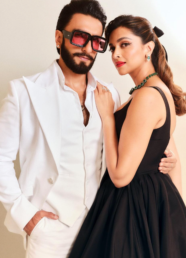 ranveer singh celebrates anniversary with deepikapadukone16