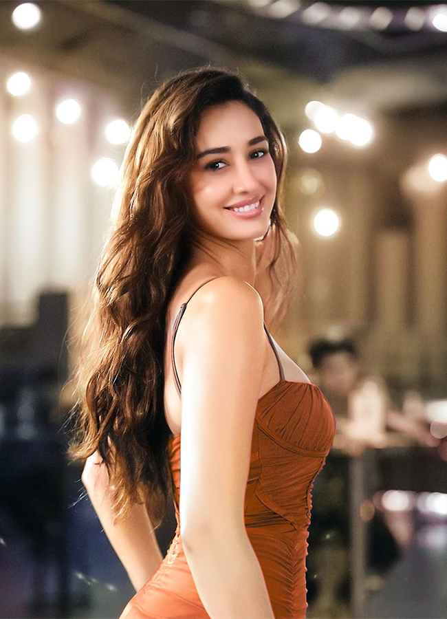 actress disha patani hot hd photos4