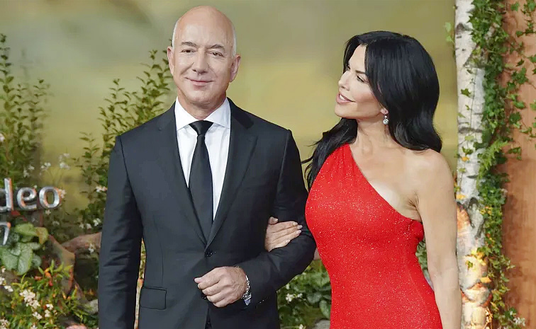 Amazon founder Jeff Bezos and Lauren Sanchez to get married Photos14