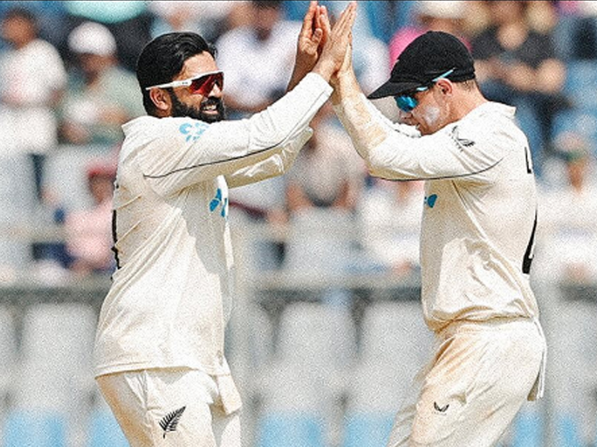 Kiwis cricketer Ajaj Patel visited Makkah9