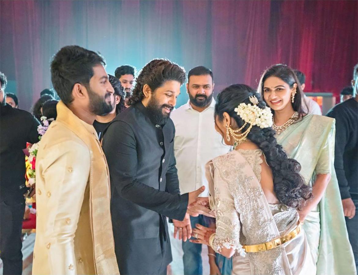 Chiranjeevi, Allu Arjun Attend Ramakrishna Teja wedding in Hyderabad12