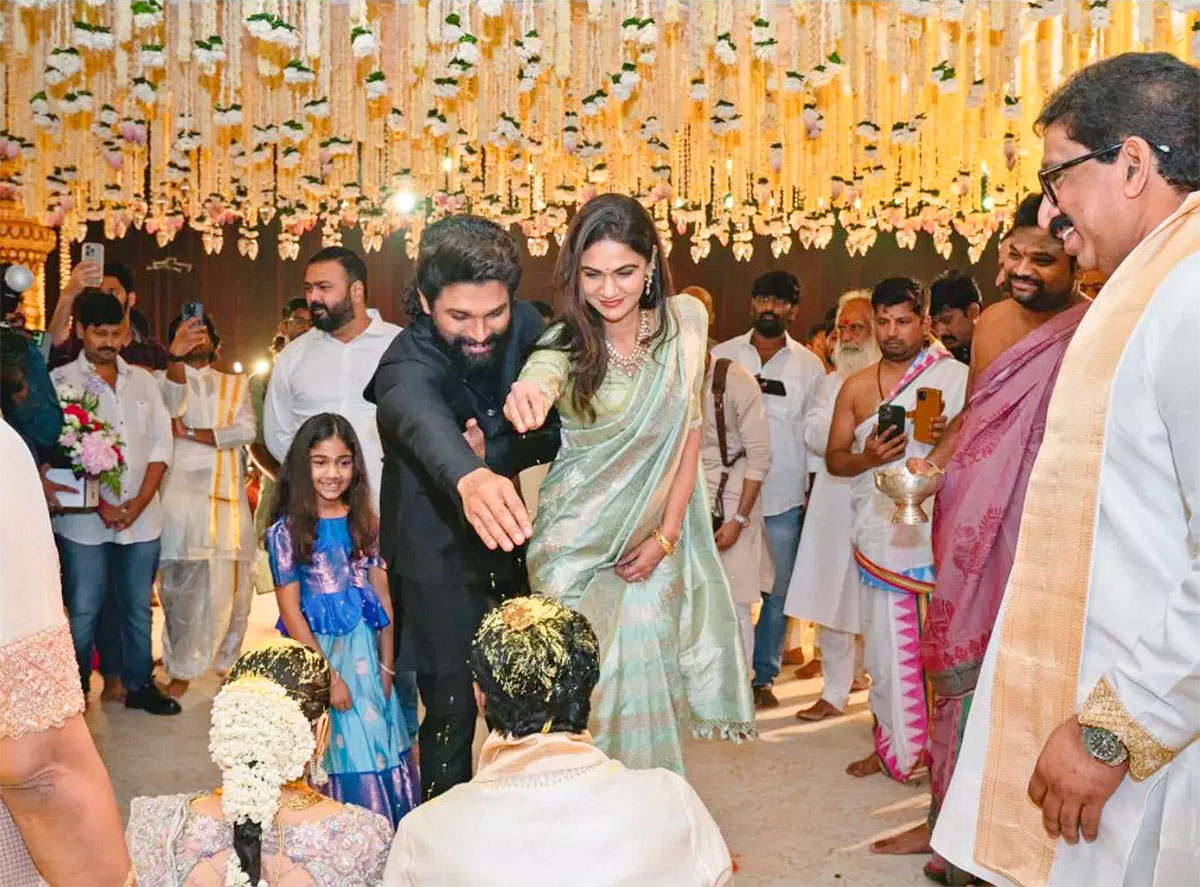 Chiranjeevi, Allu Arjun Attend Ramakrishna Teja wedding in Hyderabad4