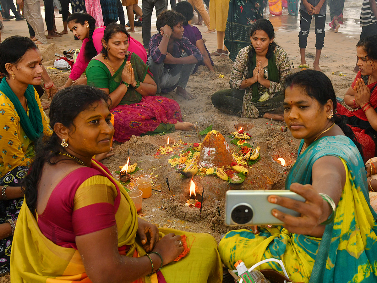 Devotional : Kartik Purnima 2024 Celebration Photos31