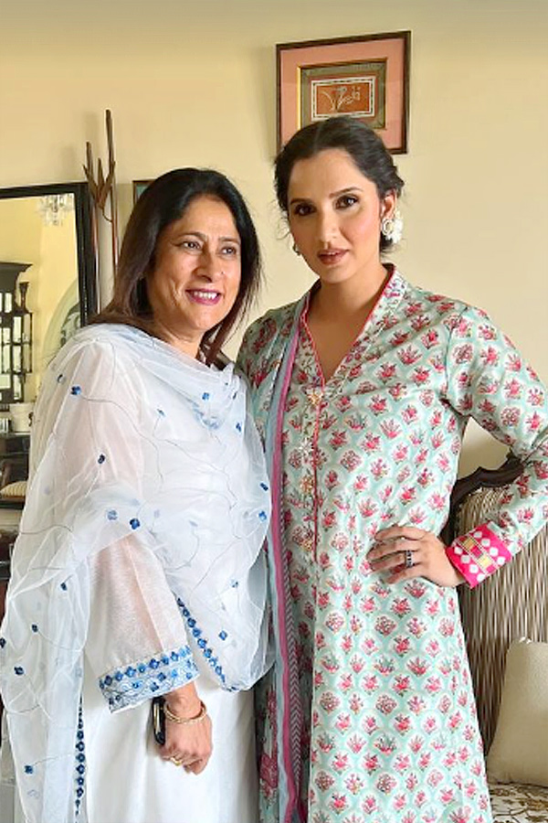 Sania Mirza Birthday.. Sania Shares sweet tribute to her MOther On Social Media Goes Viral on Her Birthday2