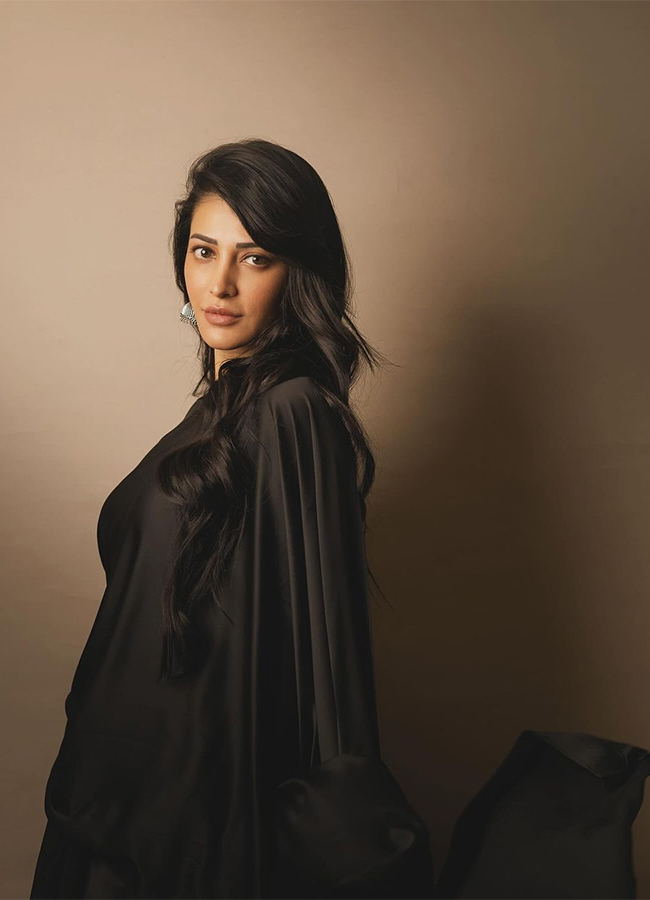 actress shruti haasan hd images13