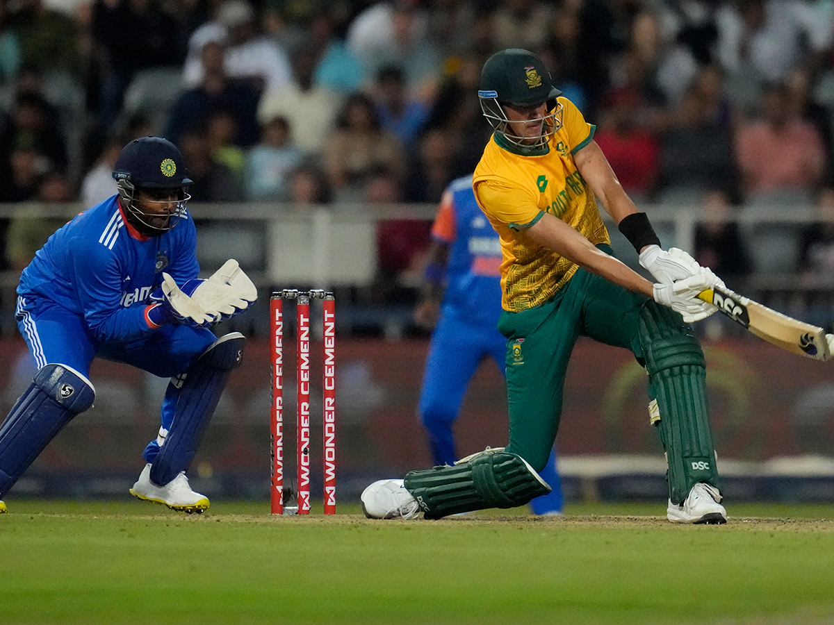  winners trophy after their win against South Africa in the fourth T20 cricket 18