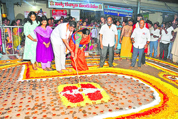 కార్తిక దీపం ప్రకాశివంతం1