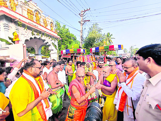 గిరులూ తరులూ.. భక్తజన సిరులు2