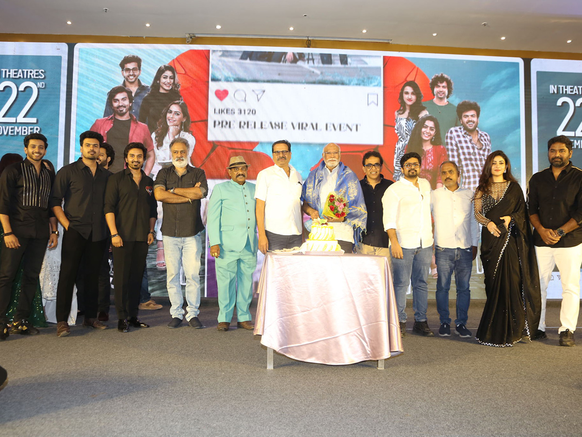 Roti Kapada Romance Movie Pre Release Photos 18