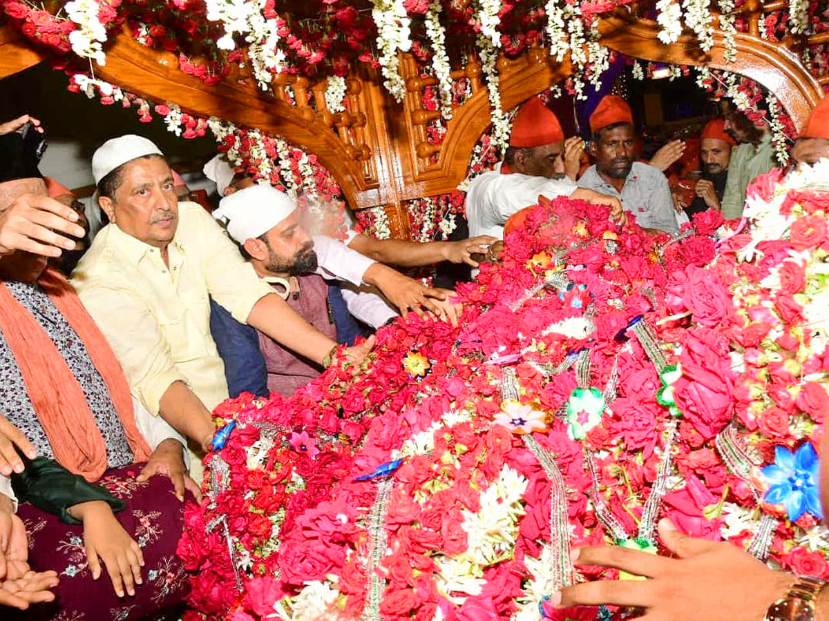 AR Rahman Visits Ameen Peer Dargah At kadapa Photos10