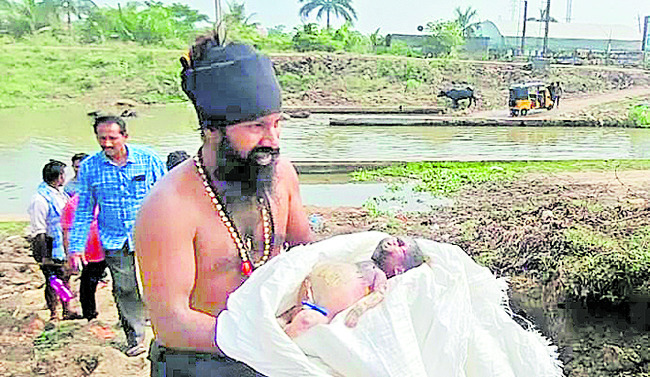 మహిళా న్యాయవాది బలవన్మరణం 1