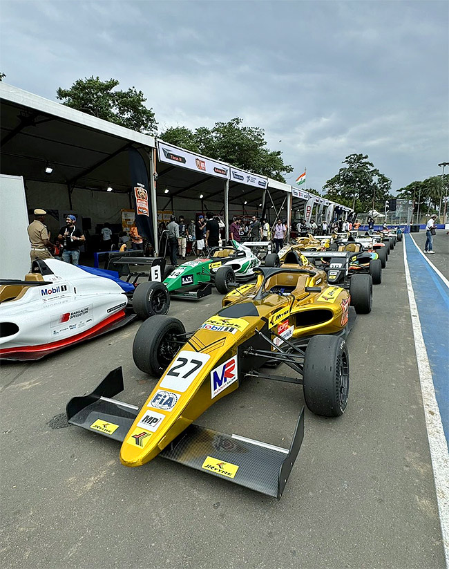 Naga Chaitanya to lead Hyderabad Blackbirds in Indian Racing Festival15