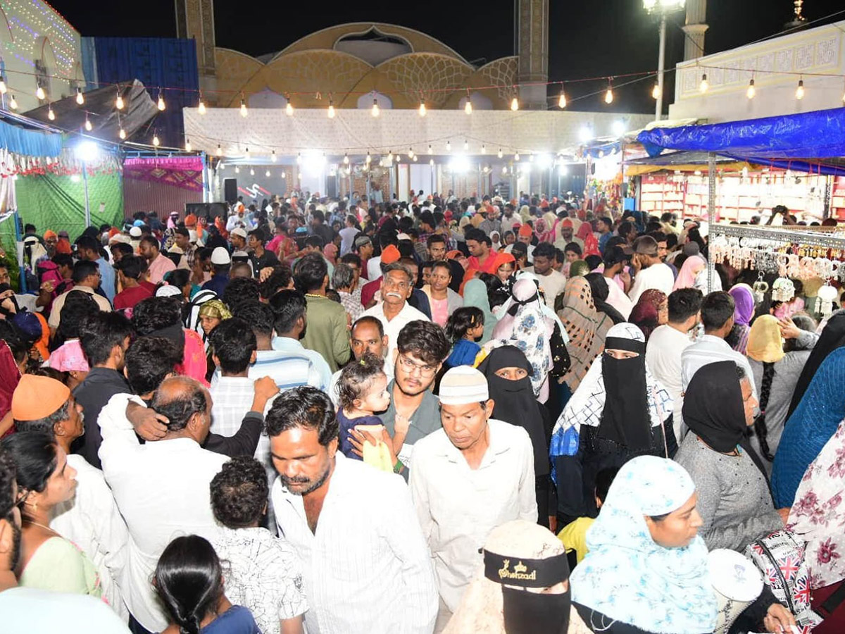 Urus festival begins at Ameen Peer Dargah in Kadapa8