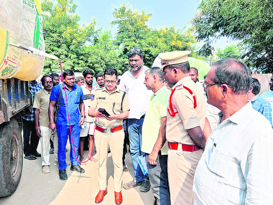 రంగంలోకి జిల్లా బాస్‌లు..1