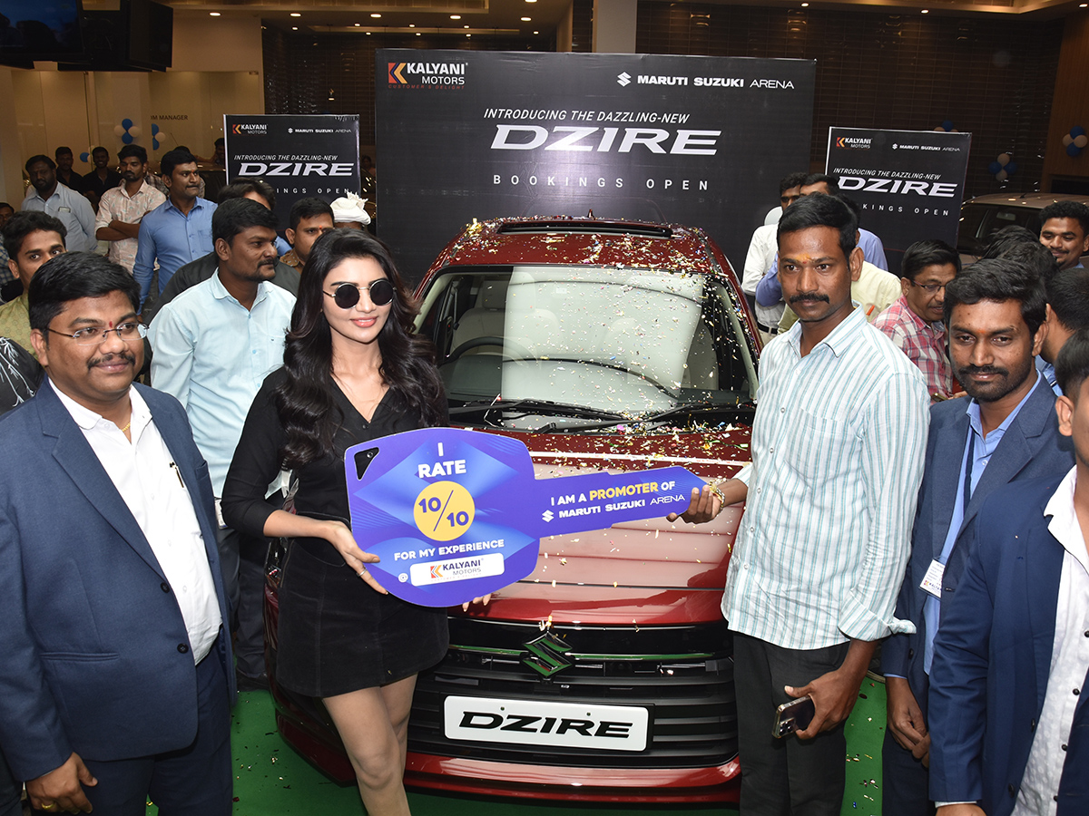 Jabardasth Varsha unveils Dazzling Dzire at Kalyani Motors: Pics14