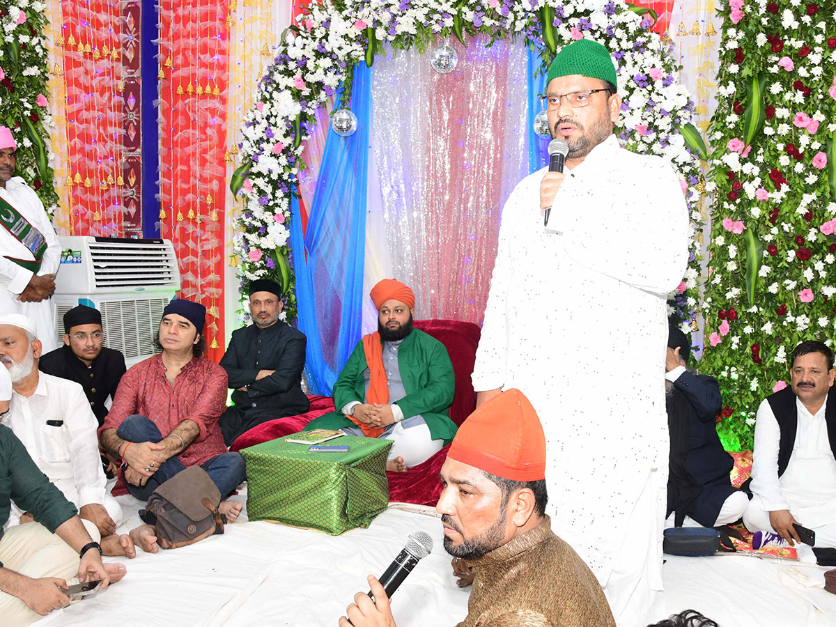 Ram Charan Visits Kadapa Ameen Peer Dargah Photos9