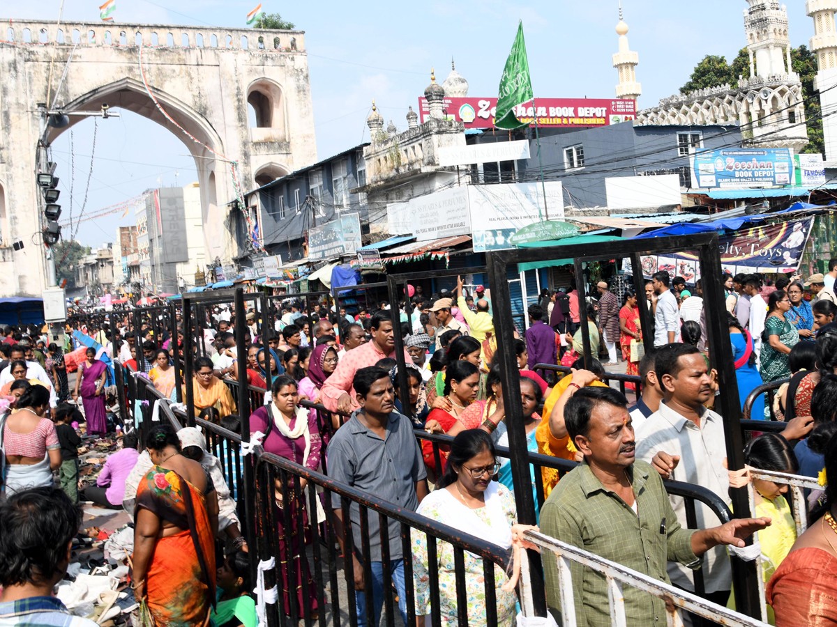 Grand Pooja At Bhagyalakshmi Temple In Charminar6