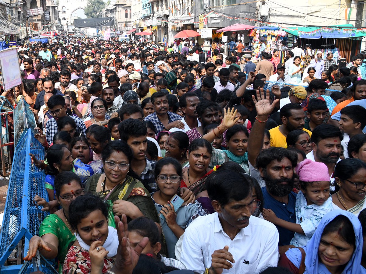 Grand Pooja At Bhagyalakshmi Temple In Charminar9