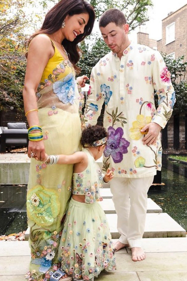 Diwali 2024: Celebrities Festive Vibes With Families14