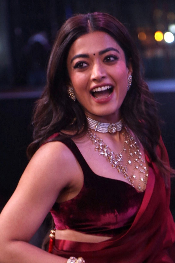 Pushpa Beauty Rashmika Mandanna Stunning Pose In Burgundy Saree13