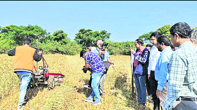 యంత్రాలతో వ్యవసాయం లాభదాయకం1