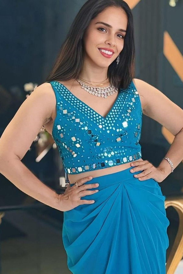 Badminton Player Saina Nehwal Looks Beautiful In Fashion Wear Photos11