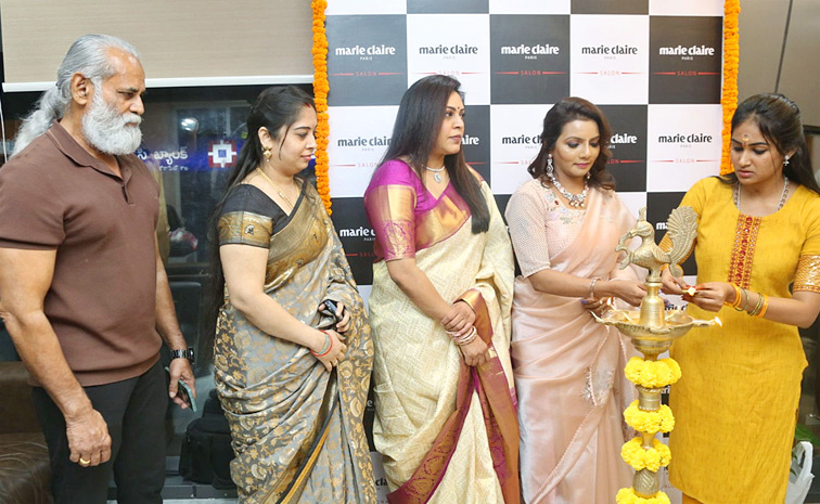 Bigg Boss Celebreties Launched Salon in Narsingi Photos2